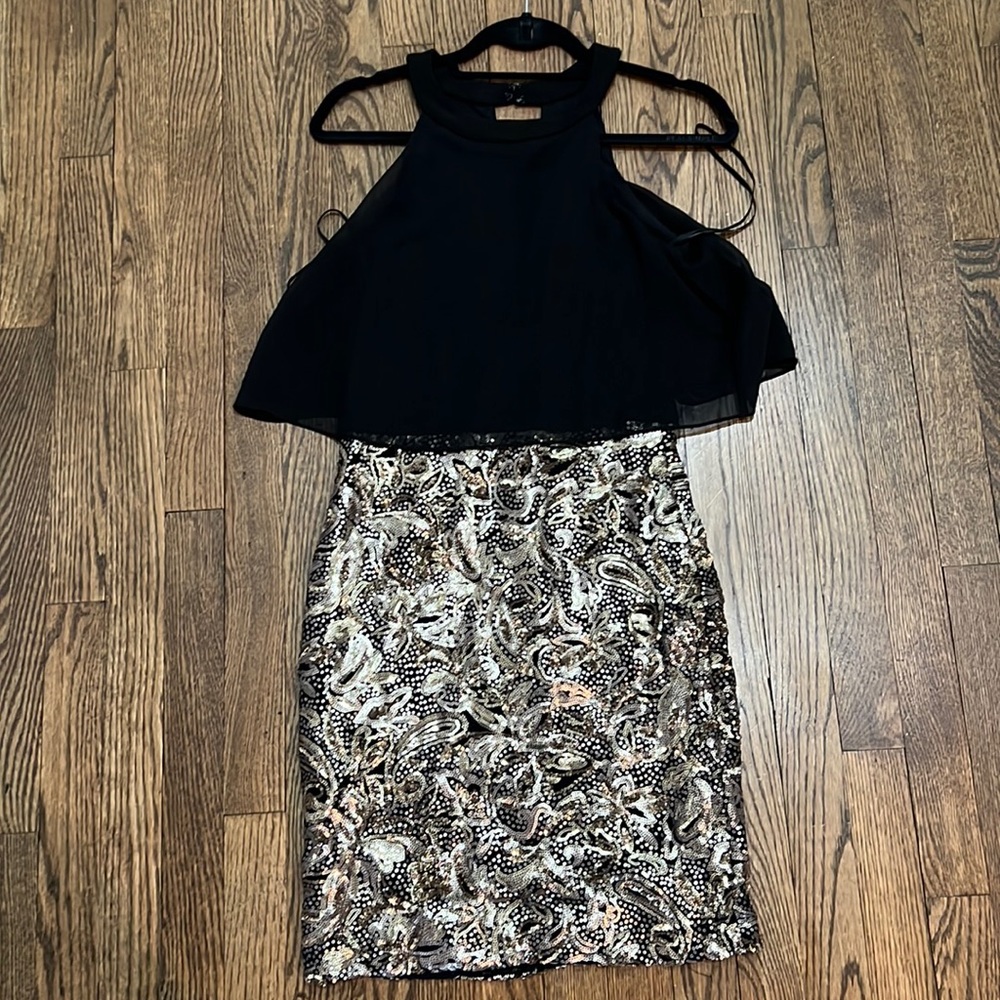 Betsy & Adam Women's 8 Gold Black Sequin & Sheer Halter Cocktail Party Dress